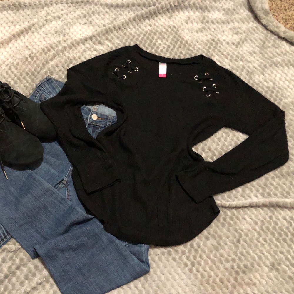 Ribbed Black Long Sleeve Top